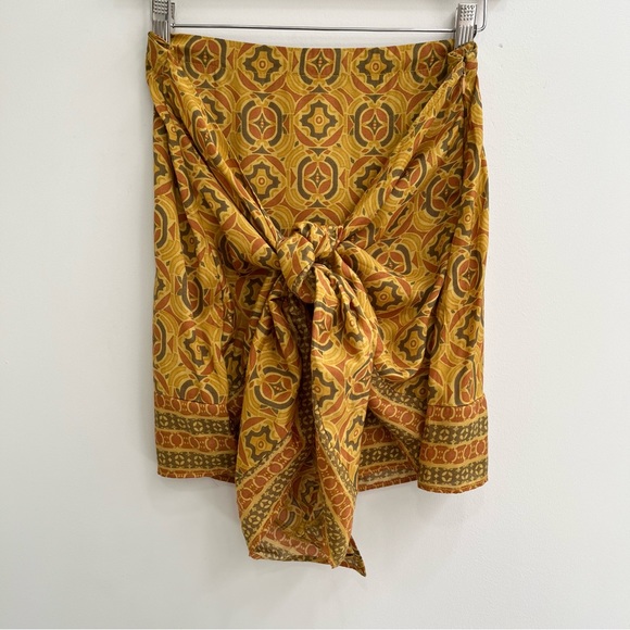 NWOT Free People REVOLVE Imogen Sarong Mini Skirt in Turmeric Made in India - Picture 3 of 10